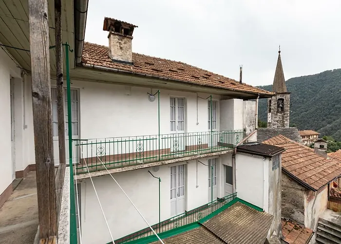 Di Germagno Hostel *